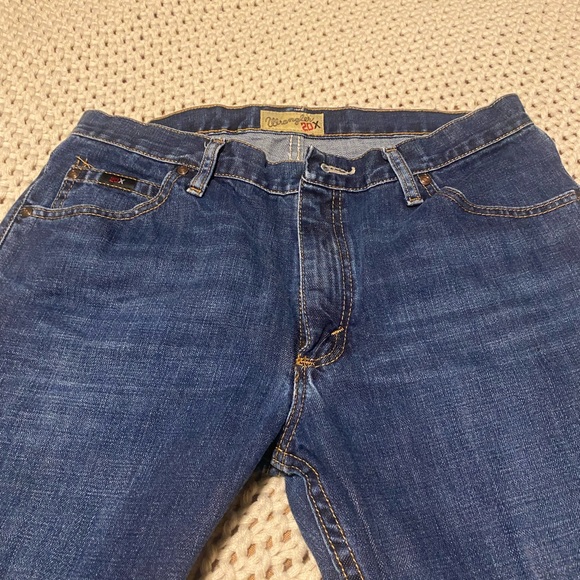 Wrangler 20x Jeans Style #2 32x36 - Picture 2 of 3